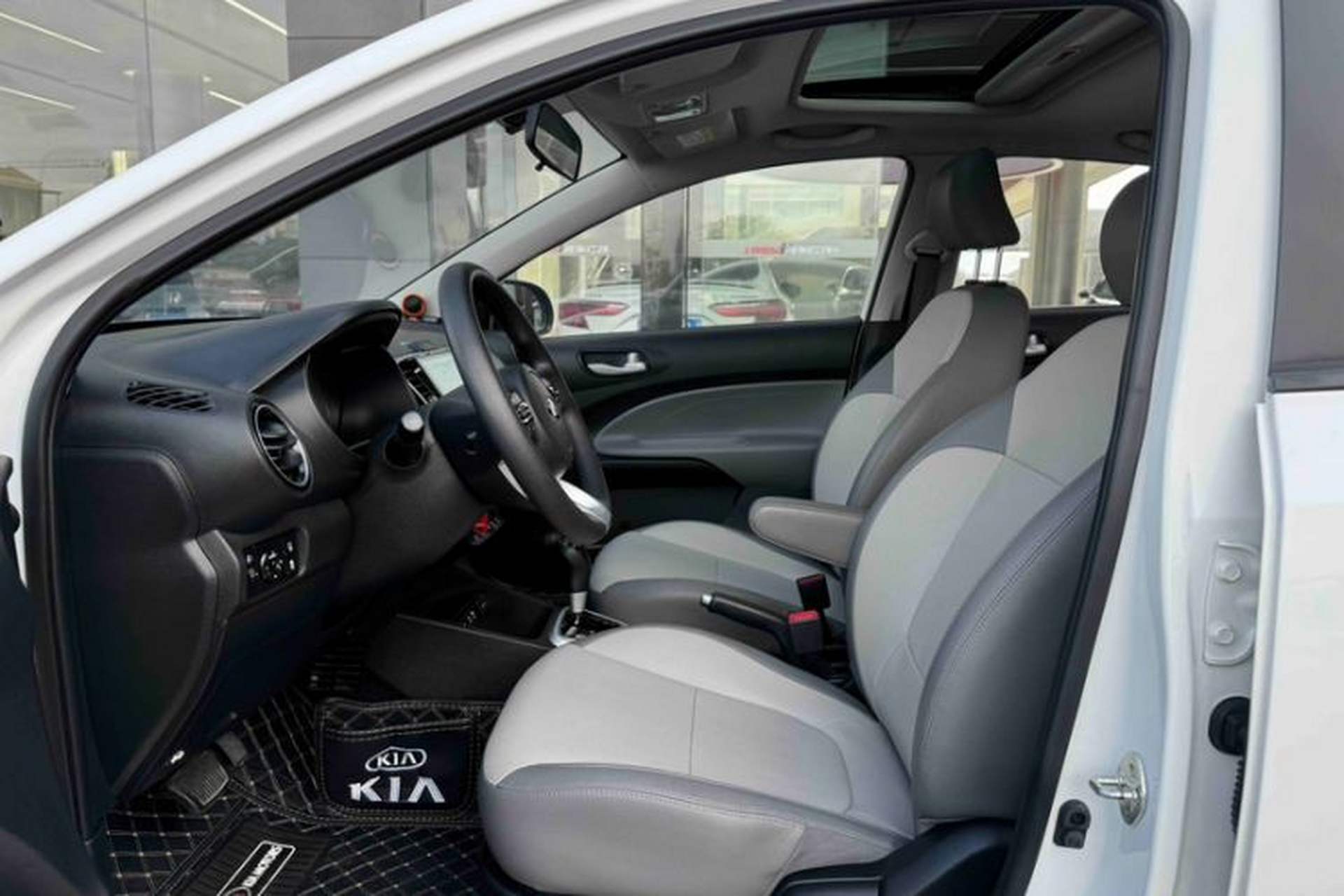 Used Kia Pegas 2019 1.4L Automatic Value Edition National VI Standard Interior 2
