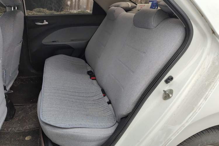 Used Kia Pegas 2019 1.4L Manual Value Edition National VI Standard Interior 4