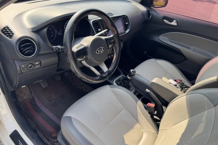 Used Kia Pegas 2019 1.4L Manual Value Edition National VI Standard Interior 5