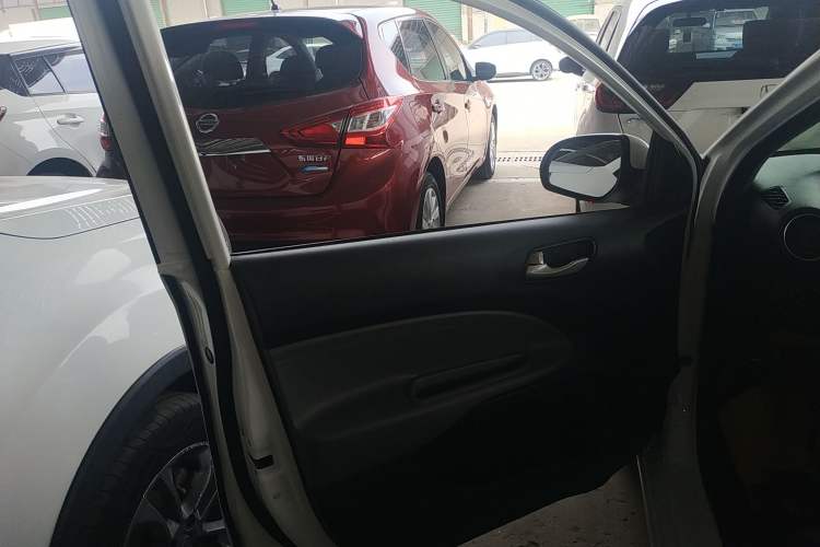 Used Kia Pegas 2019 1.4L Manual Value Edition National VI Standard Left Front Door Interior