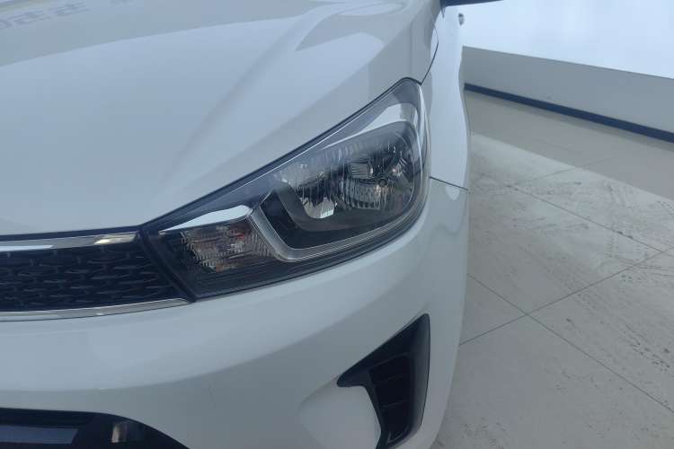 Used Kia Pegas 2019 1.4L Manual Value Edition National VI Standard Left Front Headlight