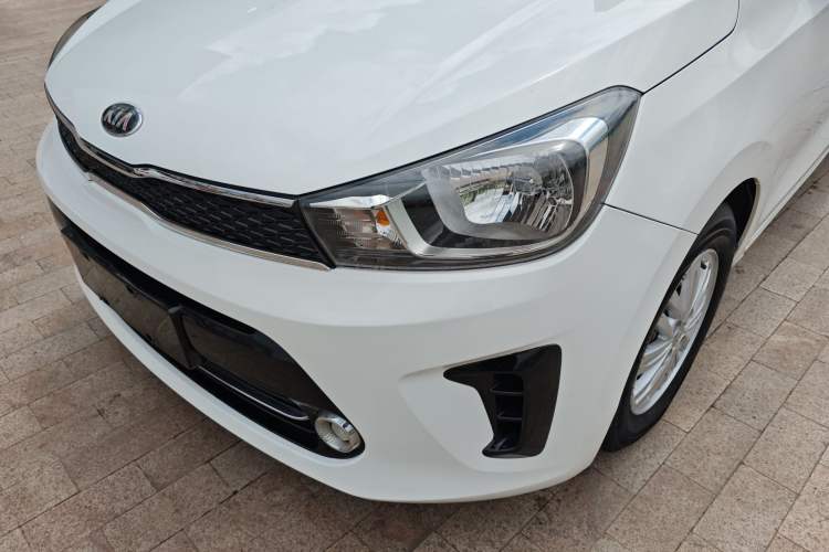 Used Kia Pegas 2019 1.4L Manual Value Edition National VI Standard Left Front Headlight