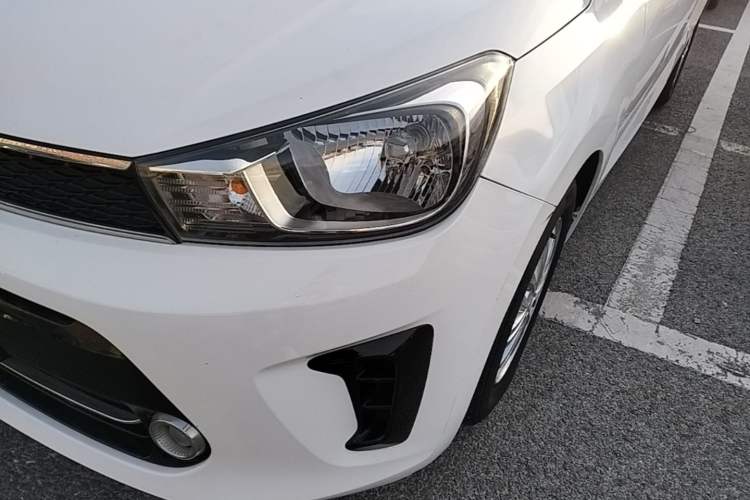 Used Kia Pegas 2019 1.4L Automatic Value Edition National VI Standard Left Front Headlight