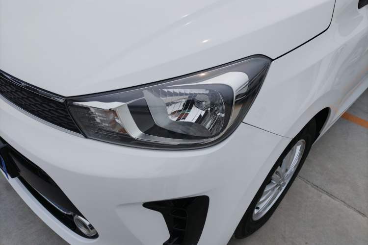 Used Kia Pegas 2019 1.4L Automatic Value Edition National VI Standard Left Front Headlight