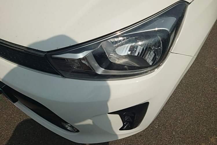 Used Kia Pegas 2019 1.4L Automatic Value Edition National VI Standard Left Front Headlight