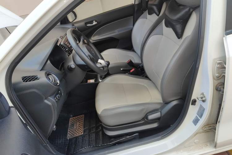 Used Kia Pegas 2019 1.4L Manual Value Edition National VI Standard Left Front Seat