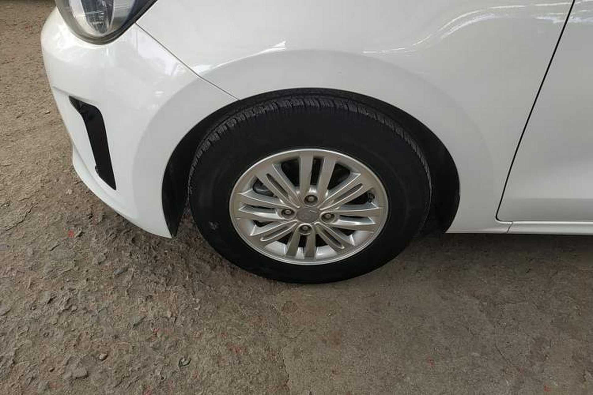 Used Kia Pegas 2019 1.4L Automatic Value Edition National VI Standard Left Front Wheel Hub