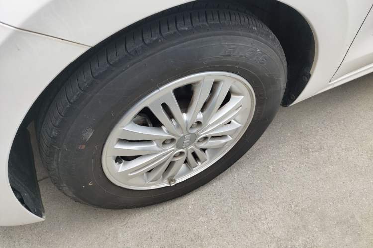 Used Kia Pegas 2019 1.4L Automatic Value Edition National VI Standard Left Front Wheel Hub