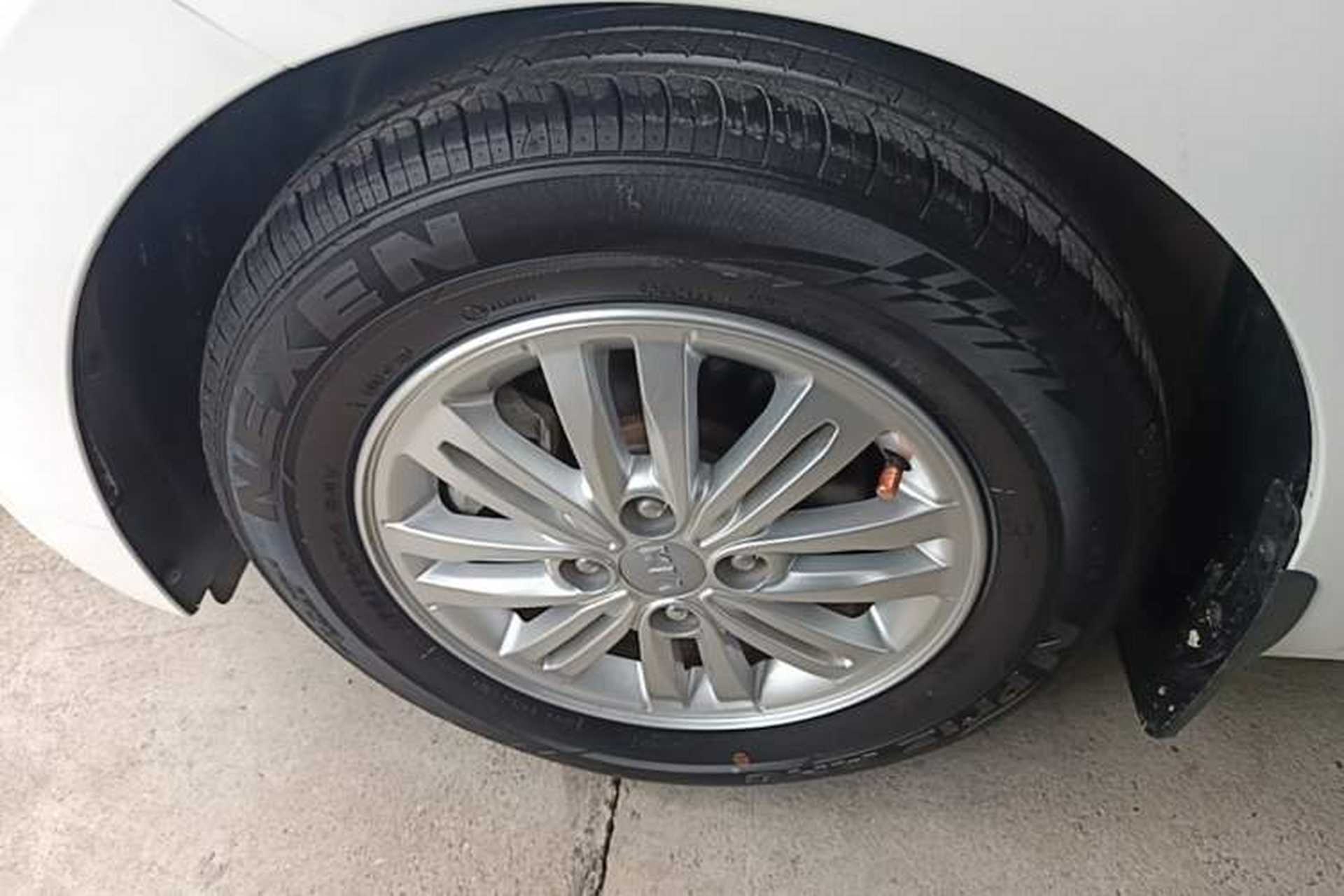 Used Kia Pegas 2019 1.4L Automatic Value Edition National VI Standard Left Front Wheel Hub