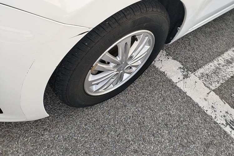 Used Kia Pegas 2019 1.4L Automatic Value Edition National VI Standard Left Front Wheel Hub