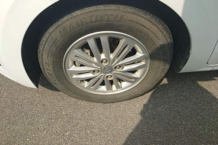 Used Kia Pegas 2019 1.4L Automatic Value Edition National VI Standard Left Front Wheel Hub