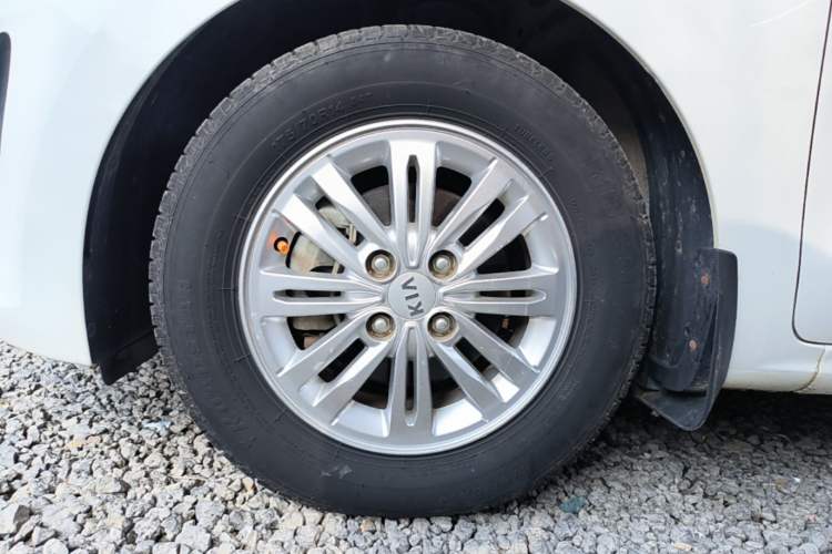 Used Kia Pegas 2019 1.4L Manual Value Edition National VI Standard Left Front Wheel Hub