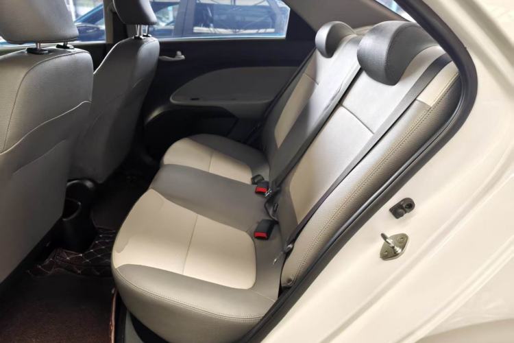 Used Kia Pegas 2019 1.4L Automatic Value Edition National VI Standard Left Rear Seat