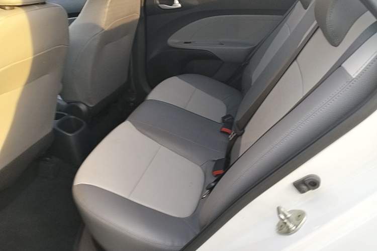 Used Kia Pegas 2019 1.4L Automatic Value Edition National VI Standard Left Rear Seat