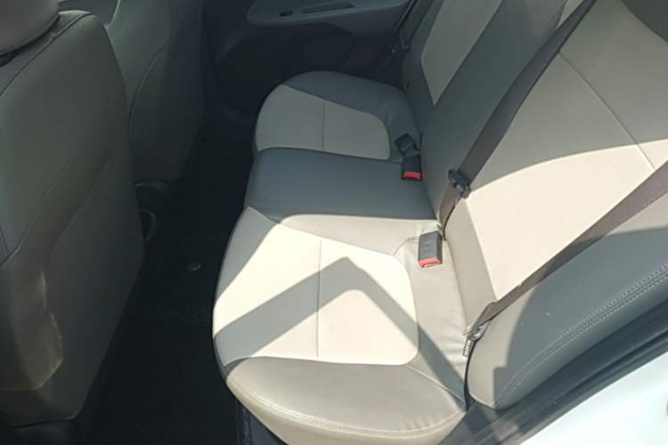 Used Kia Pegas 2019 1.4L Automatic Value Edition National VI Standard Left Rear Seat