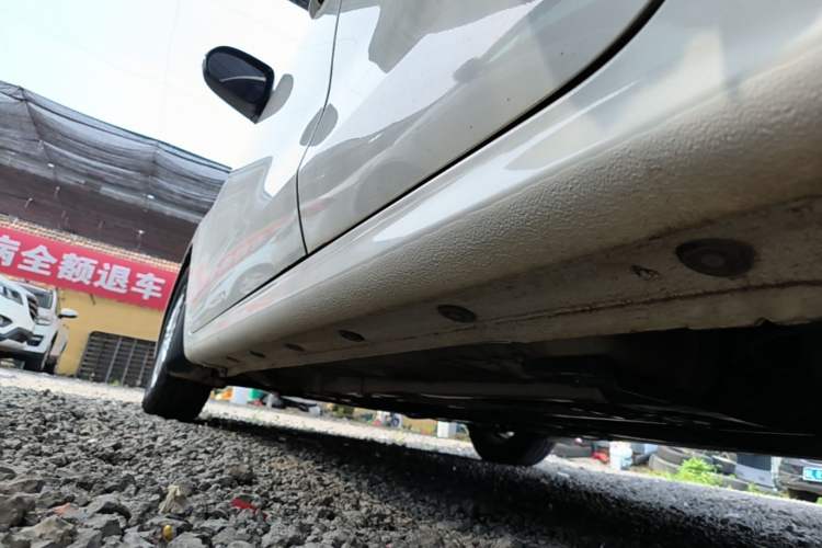 Used Kia Pegas 2019 1.4L Manual Value Edition National VI Standard Left Side Sill