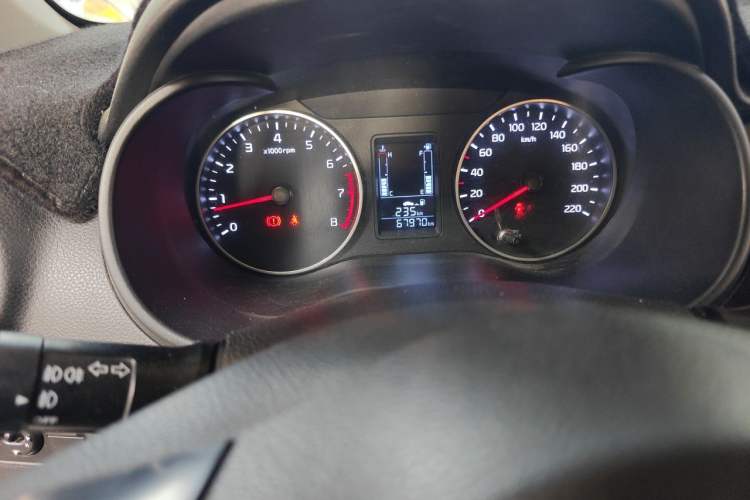 Used Kia Pegas 2019 1.4L Manual Value Edition National VI Standard Odometer Close Up