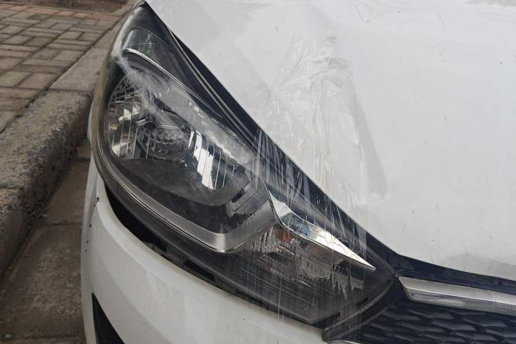 Used Kia Pegas 2019 1.4L Automatic Value Edition National VI Standard Right Front Headlight