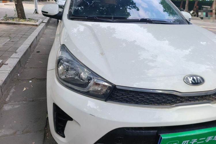Used Kia Pegas 2019 1.4L Automatic Value Edition National VI Standard Right Front Headlight