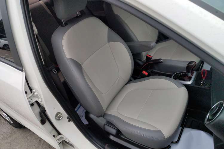 Used Kia Pegas 2019 1.4L Automatic Value Edition National VI Standard Right Front Seat