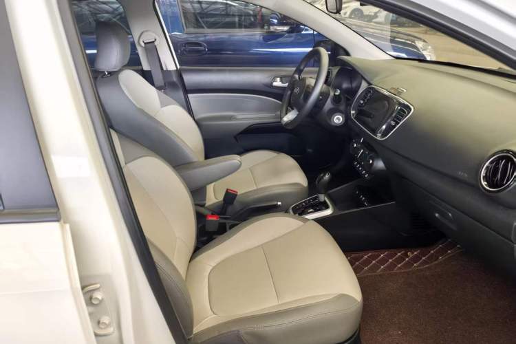 Used Kia Pegas 2019 1.4L Automatic Value Edition National VI Standard Right Front Seat