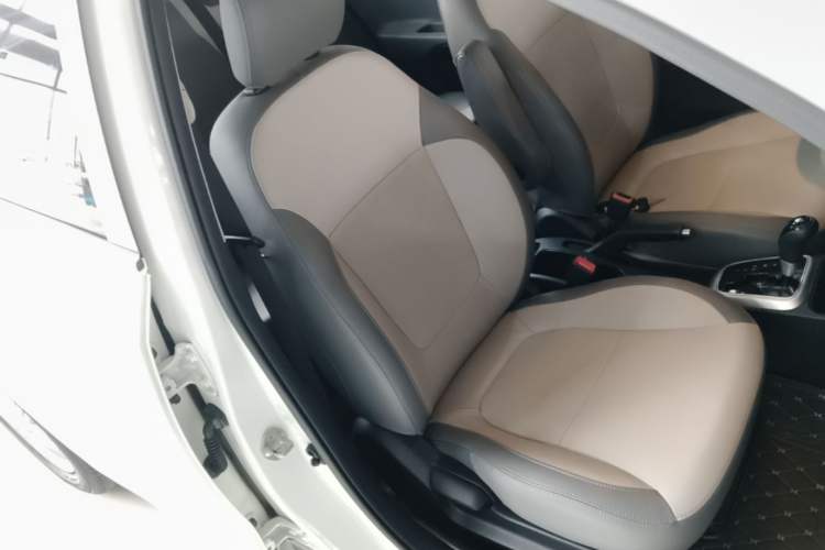 Used Kia Pegas 2019 1.4L Automatic Value Edition National VI Standard Right Front Seat