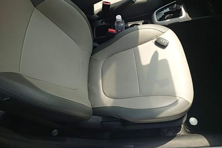 Used Kia Pegas 2019 1.4L Automatic Value Edition National VI Standard Right Front Seat