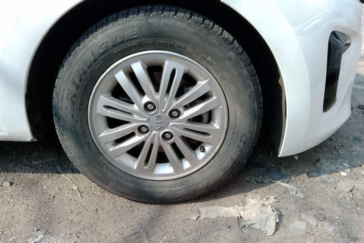 Used Kia Pegas 2019 1.4L Automatic Value Edition National Emission Standard V Right Front Wheel Hub