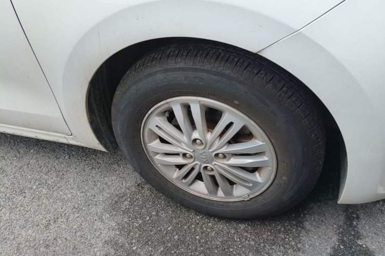 Used Kia Pegas 2019 1.4L Automatic Value Edition National Emission Standard V Right Front Wheel Hub