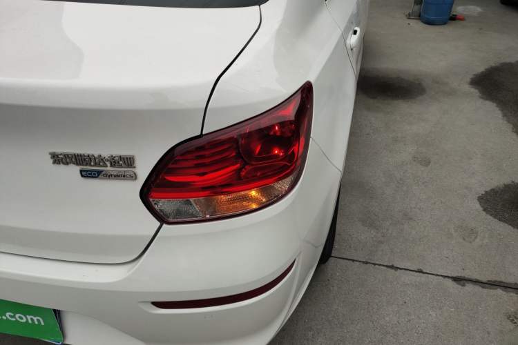 Used Kia Pegas 2019 1.4L Automatic Value Edition National VI Standard Right Rear Taillight
