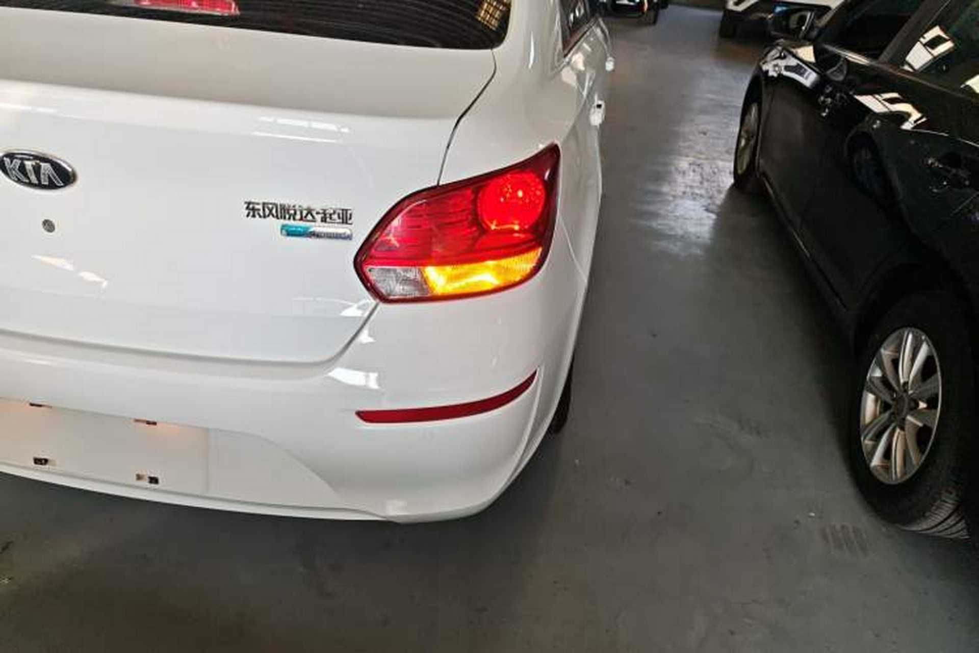 Used Kia Pegas 2019 1.4L Automatic Value Edition National VI Standard Right Rear Taillight