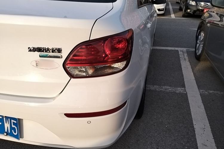 Used Kia Pegas 2019 1.4L Automatic Value Edition National VI Standard Right Rear Taillight