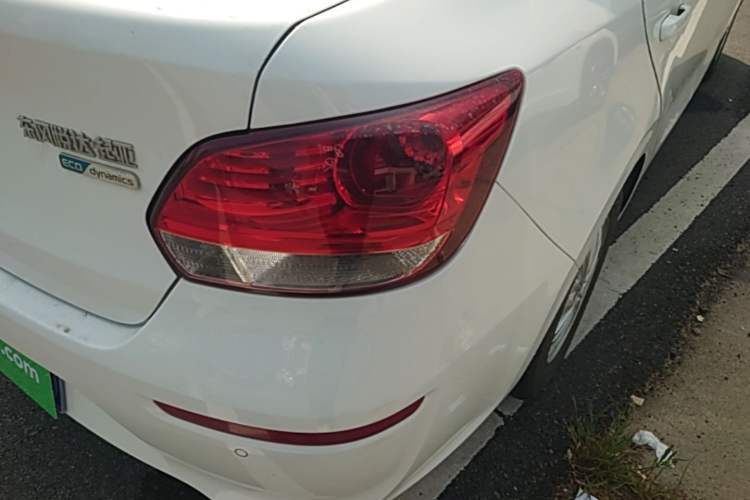 Used Kia Pegas 2019 1.4L Automatic Value Edition National VI Standard Right Rear Taillight