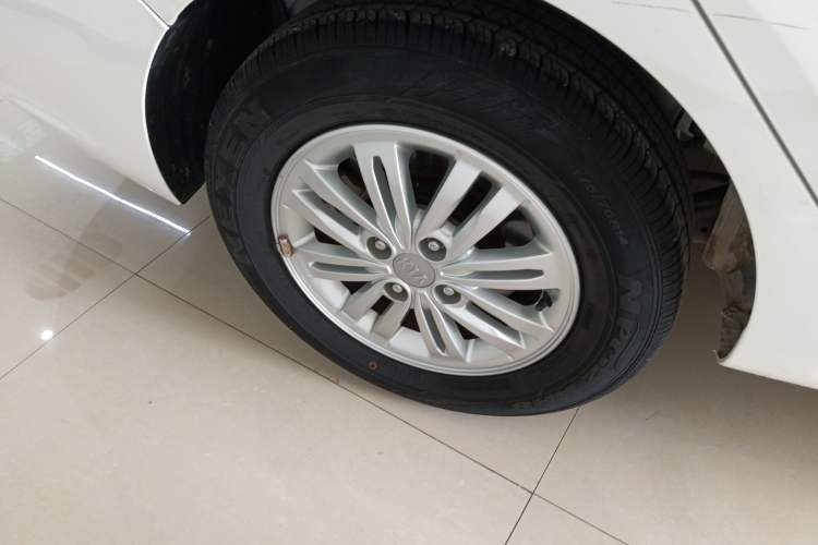 Used Kia Pegas 2019 1.4L Automatic Value Edition National VI Standard Right Rear Wheel Hub