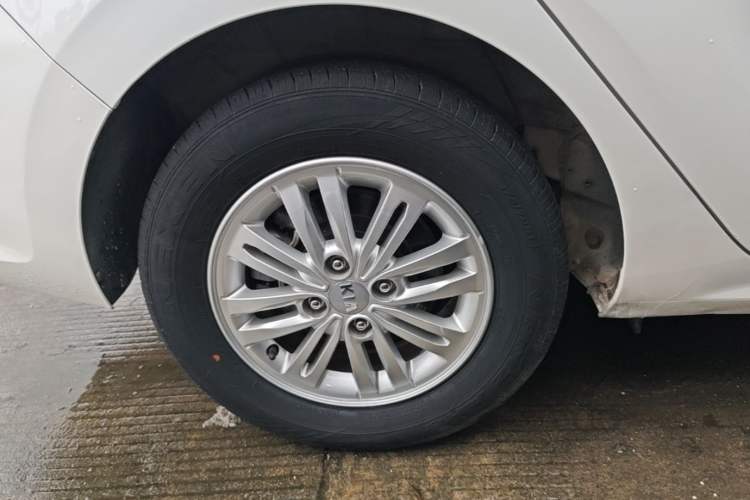 Used Kia Pegas 2019 1.4L Manual Value Edition National VI Standard Right Rear Wheel Hub