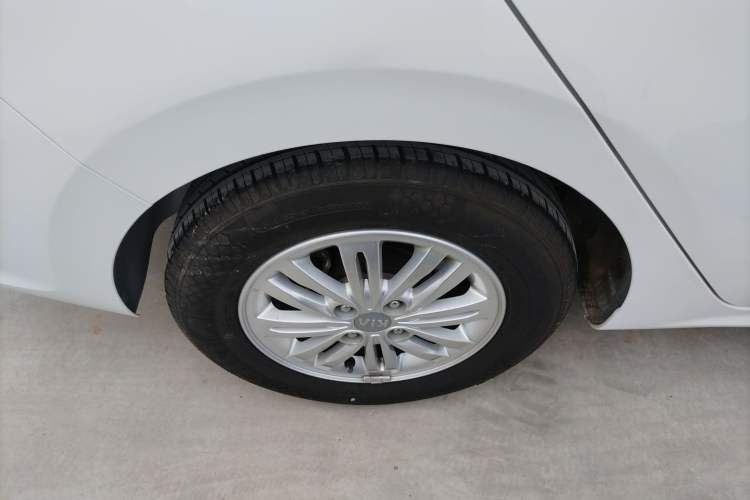 Used Kia Pegas 2019 1.4L Automatic Value Edition National VI Standard Right Rear Wheel Hub