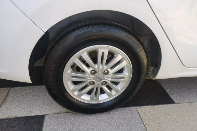 Used Kia Pegas 2019 1.4L Manual Value Edition National VI Standard Right Rear Wheel Hub