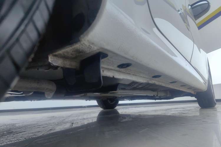 Used Kia Pegas 2019 1.4L Manual Value Edition National VI Standard Right Side Sill
