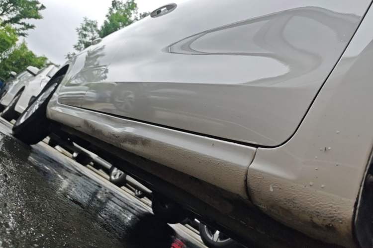 Used Kia Pegas 2019 1.4L Manual Value Edition National VI Standard Right Side Sill