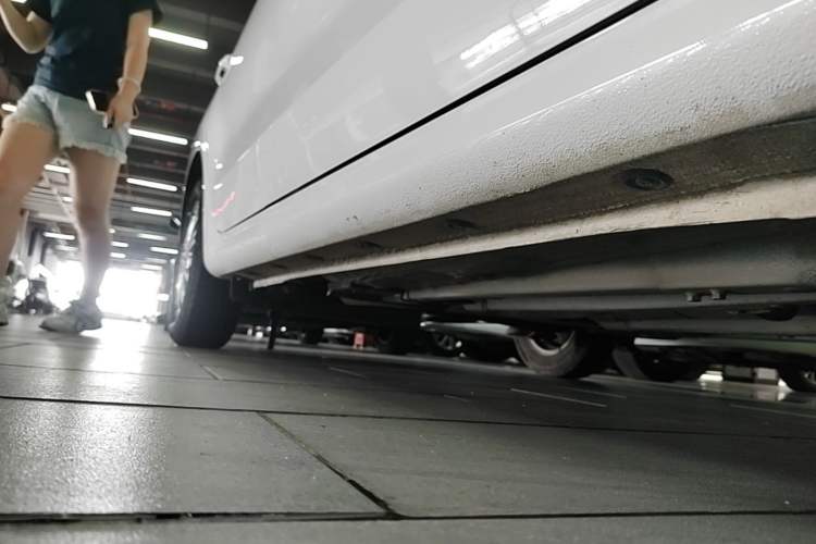 Used Kia Pegas 2019 1.4L Manual Value Edition National VI Standard Right Side Sill