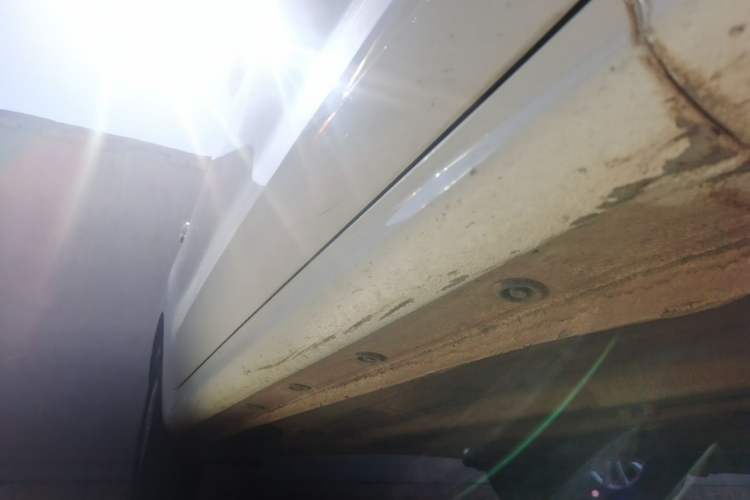 Used Kia Pegas 2019 1.4L Manual Value Edition National VI Standard Right Side Sill