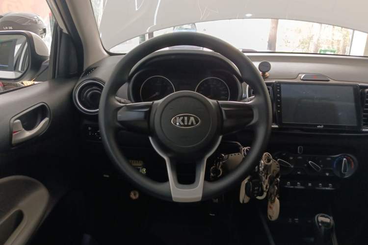 Used Kia Pegas 2019 1.4L Automatic Value Edition National VI Standard Steering Wheel