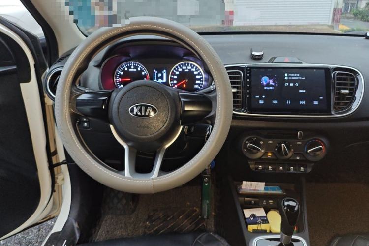 Used Kia Pegas 2019 1.4L Automatic Value Edition National VI Standard Steering Wheel