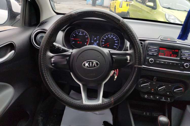 Used Kia Pegas 2019 1.4L Automatic Value Edition National VI Standard Steering Wheel