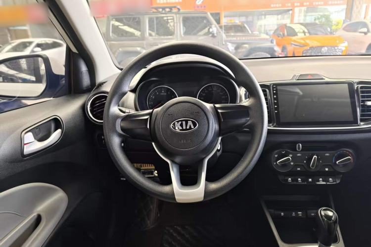 Used Kia Pegas 2019 1.4L Automatic Value Edition National VI Standard Steering Wheel