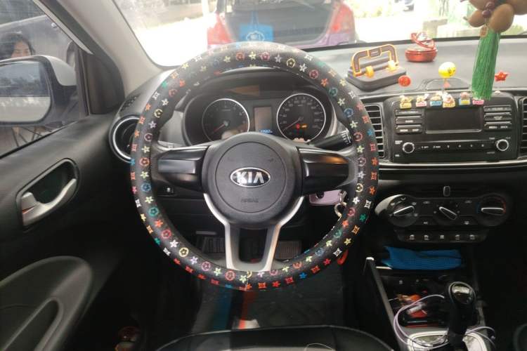 Used Kia Pegas 2019 1.4L Automatic Value Edition National VI Standard Steering Wheel