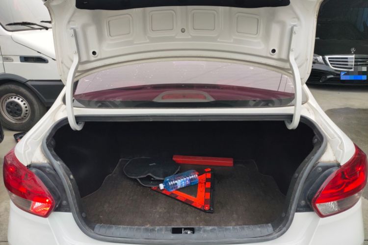 Used Kia Pegas 2019 1.4L Automatic Value Edition National VI Standard Trunk