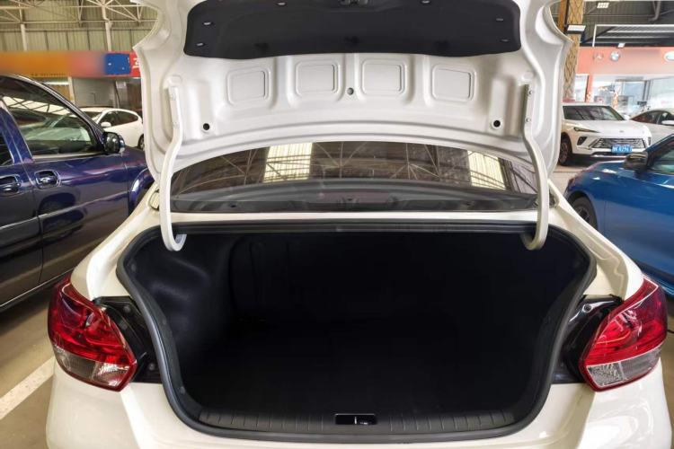 Used Kia Pegas 2019 1.4L Automatic Value Edition National VI Standard Trunk