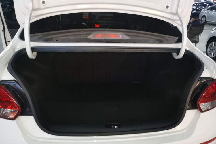 Used Kia Pegas 2019 1.4L Automatic Value Edition National VI Standard Trunk