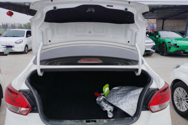 Used Kia Pegas 2019 1.4L Automatic Value Edition National VI Standard Trunk